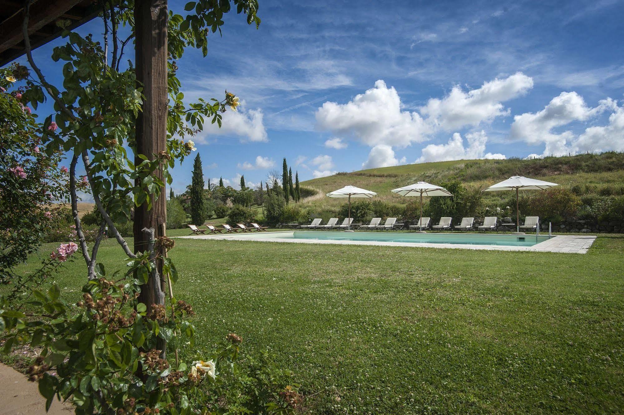 Sant'Alberto Campiglia dʼOrcia المظهر الخارجي الصورة