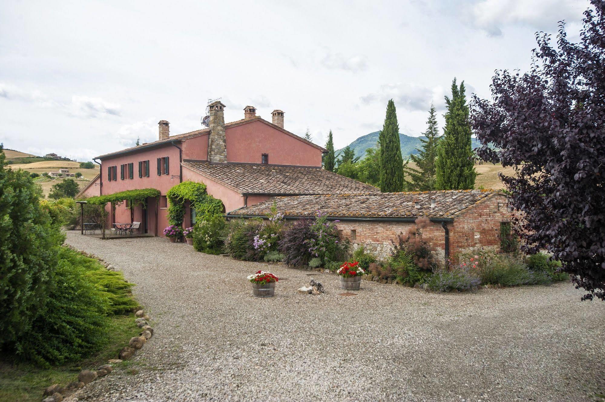 Sant'Alberto Campiglia dʼOrcia المظهر الخارجي الصورة